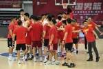 冲！中国男篮第18次杀进亚洲杯决赛 此前16冠1亚